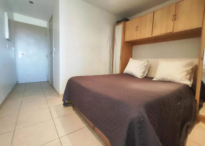 232, Heliopolis Ab, Village Naturiste Apartment